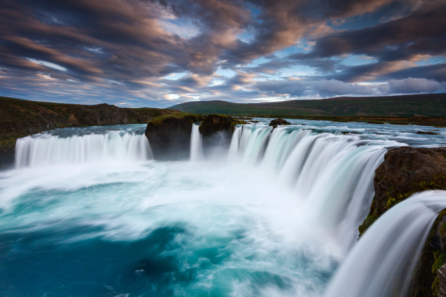 Visiting Iceland: My Top Tips for an Awesome Trip - Artsy Traveler