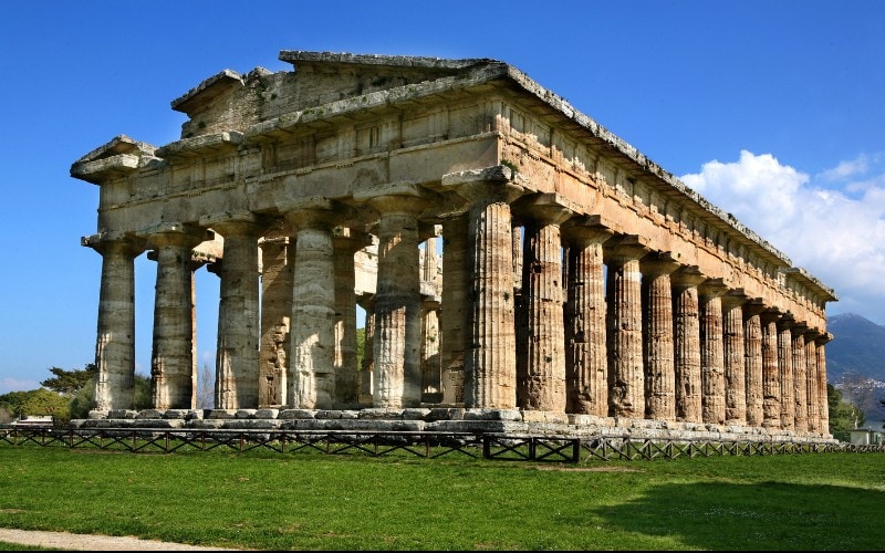 Temple of Poseidon at Paestum, one of the most worthwhile artsy traveler sites in Italy.