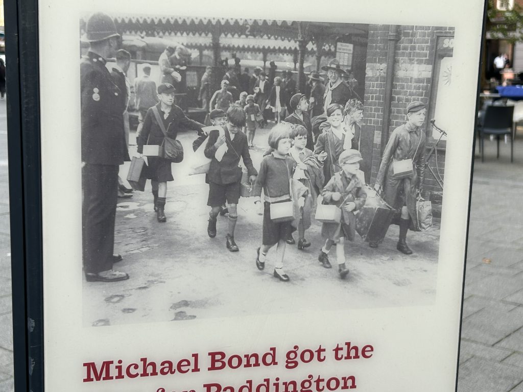 A group of children being evacuated from the city during World War II